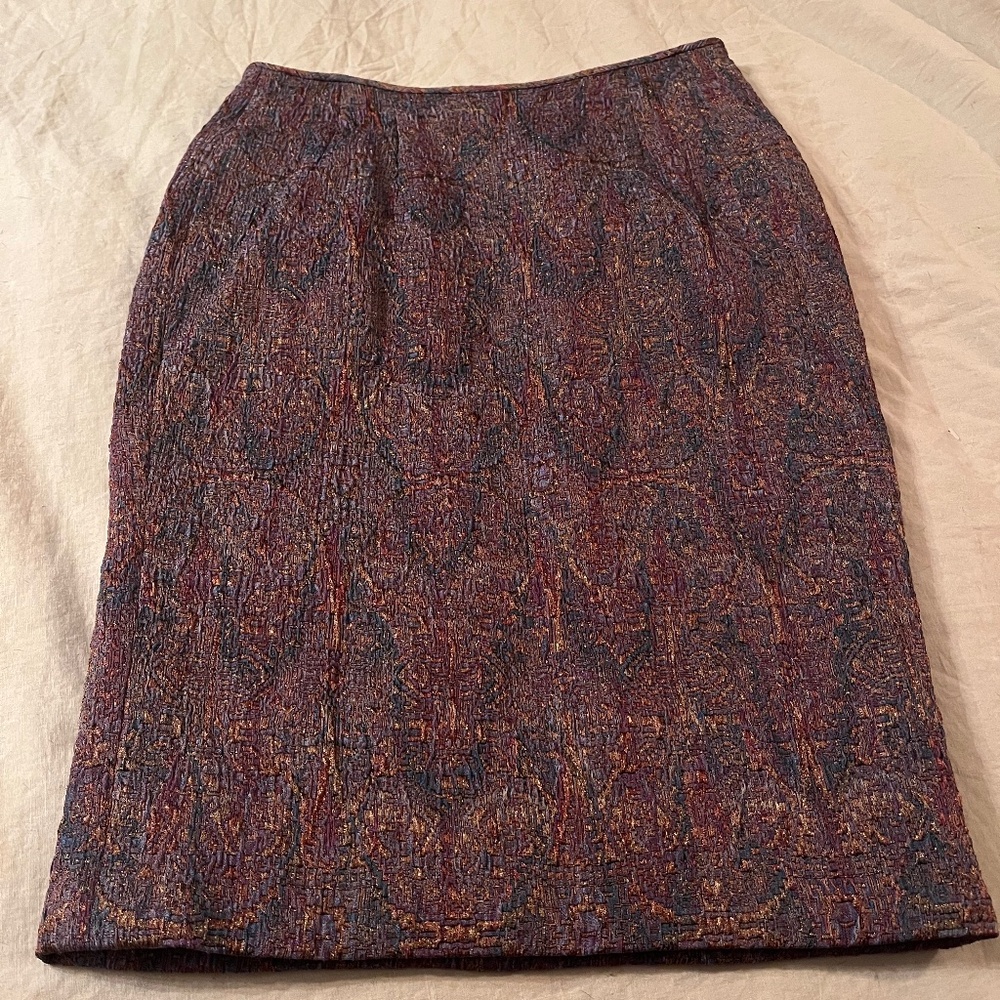 Gorgeous Mary McFadden Couture skirt in brocade fabric (6,8,10 though marked 12)